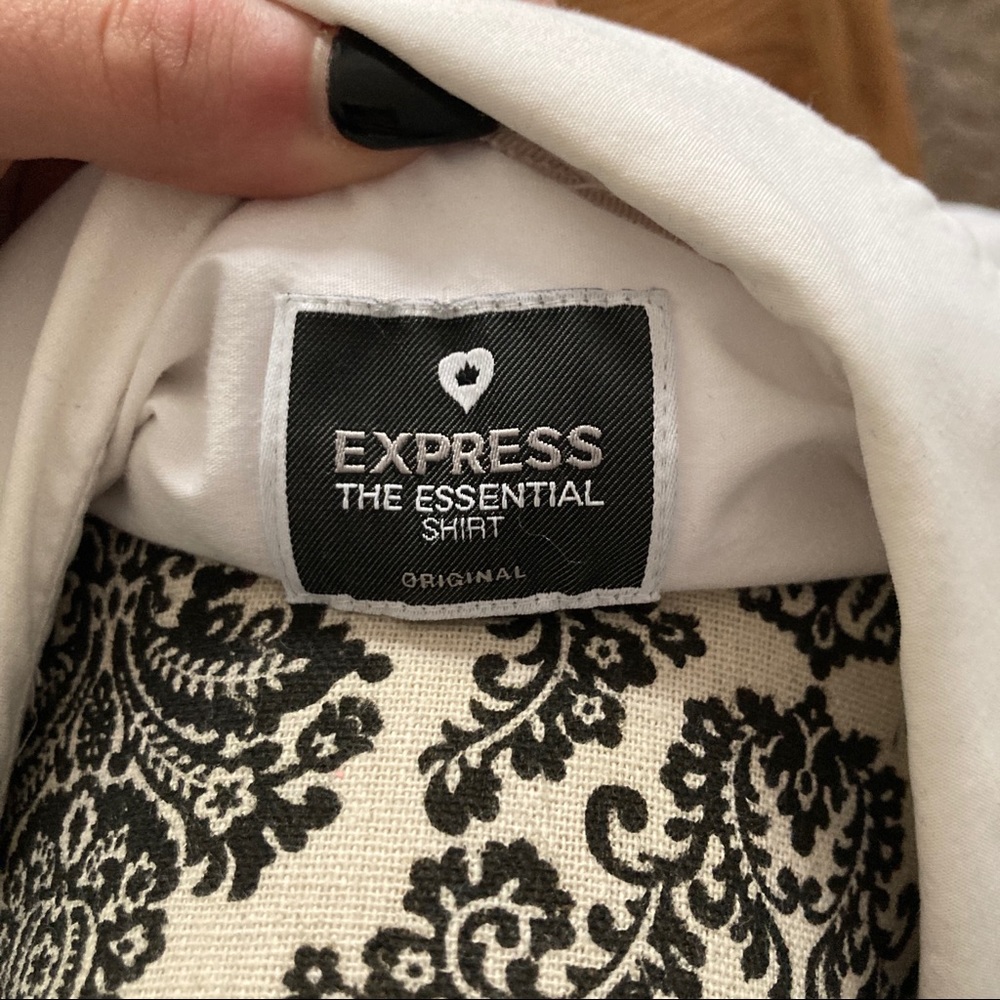 Express Brand Essential Button Up - image 3